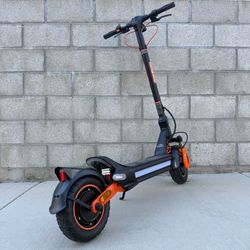 Electric scooter
