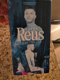 Reus  bobble head