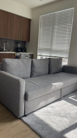 2 in 1 Couch (Sofa Bed as well)