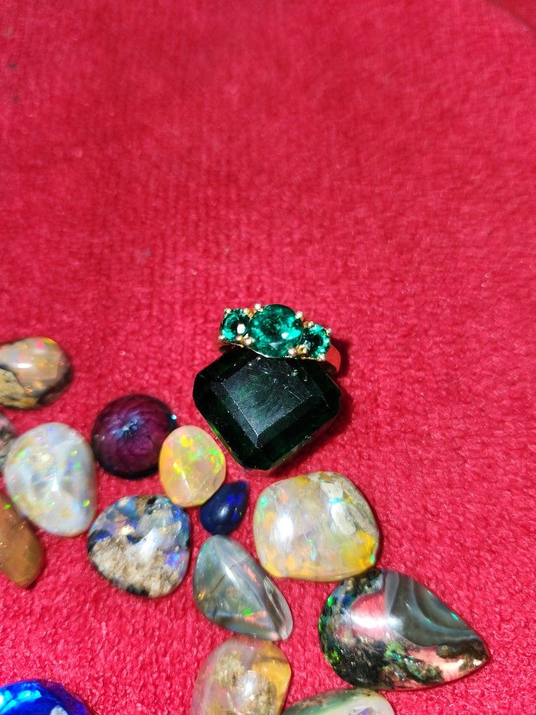 3ct Of Zambonia Nat Green Emearlds N-14k Yellow Gold Stamped And Acid Test+ Earth N52 Magnet With 250.pnd Pull