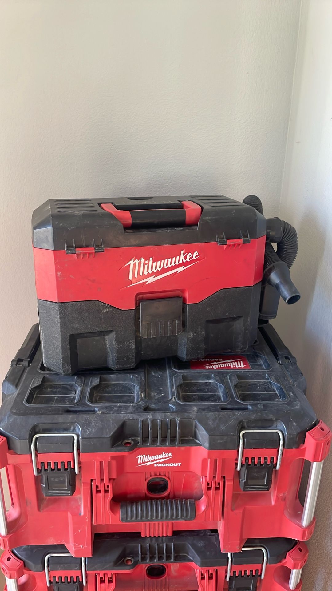 Milwaukee M18 Vacuum Bare Tool