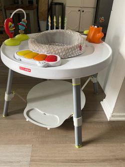 Skip Hop Activity Center