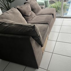 Free Sofa 