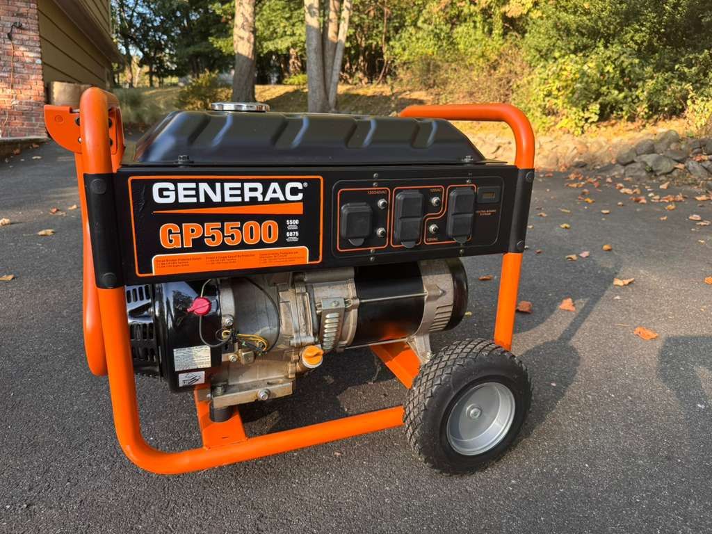 Generac GP5500 Portable Generator – Excellent Condition