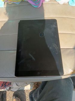 Apple iPad with Home Button