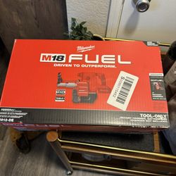 Milwaukee HammerVac For 1” Rotary Hammer Dust Extractor