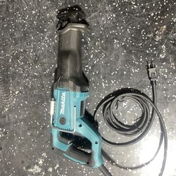 Makita 12-Amp Reciprocating Saw 