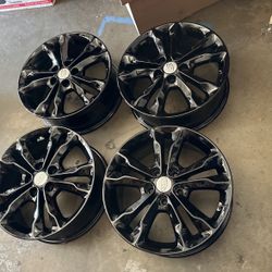 17” Kia Rims Set If 4 Gloss Black. Firm Price,,,,,