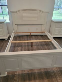 American Woodcrafters cottage traditions bedroom set eggshell white