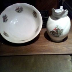 Vintage English Horse and Jockey wash bowl with pitcher set