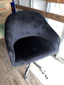 Black Desk Chair