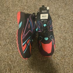 GIRLS NIKE SIZE 5Y New