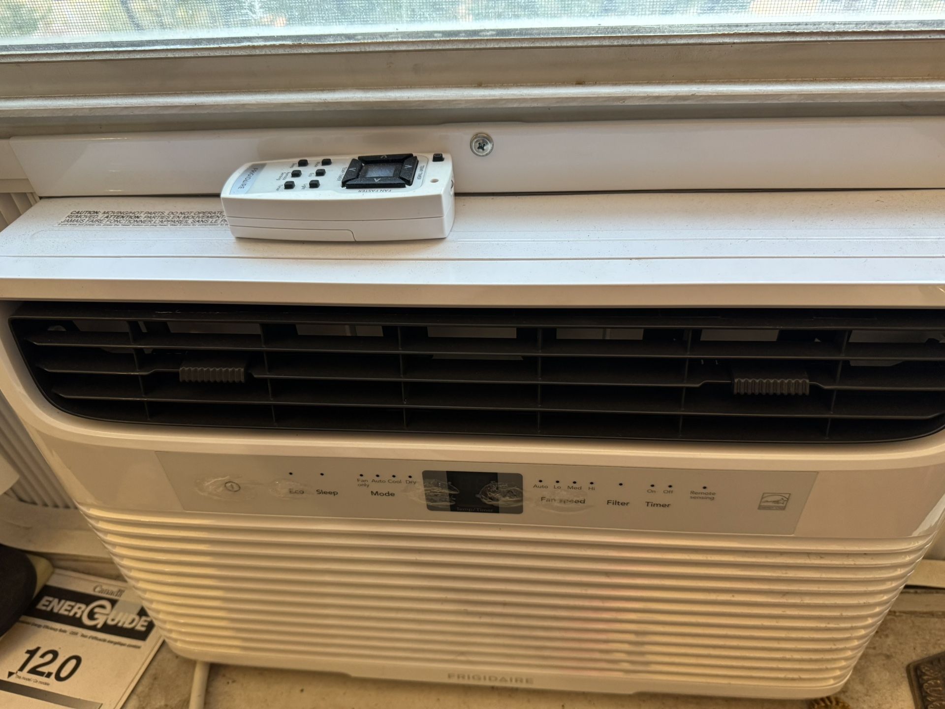 MOVING SALE FRIGIDAIRE AC UNIT 10,000 BTU 