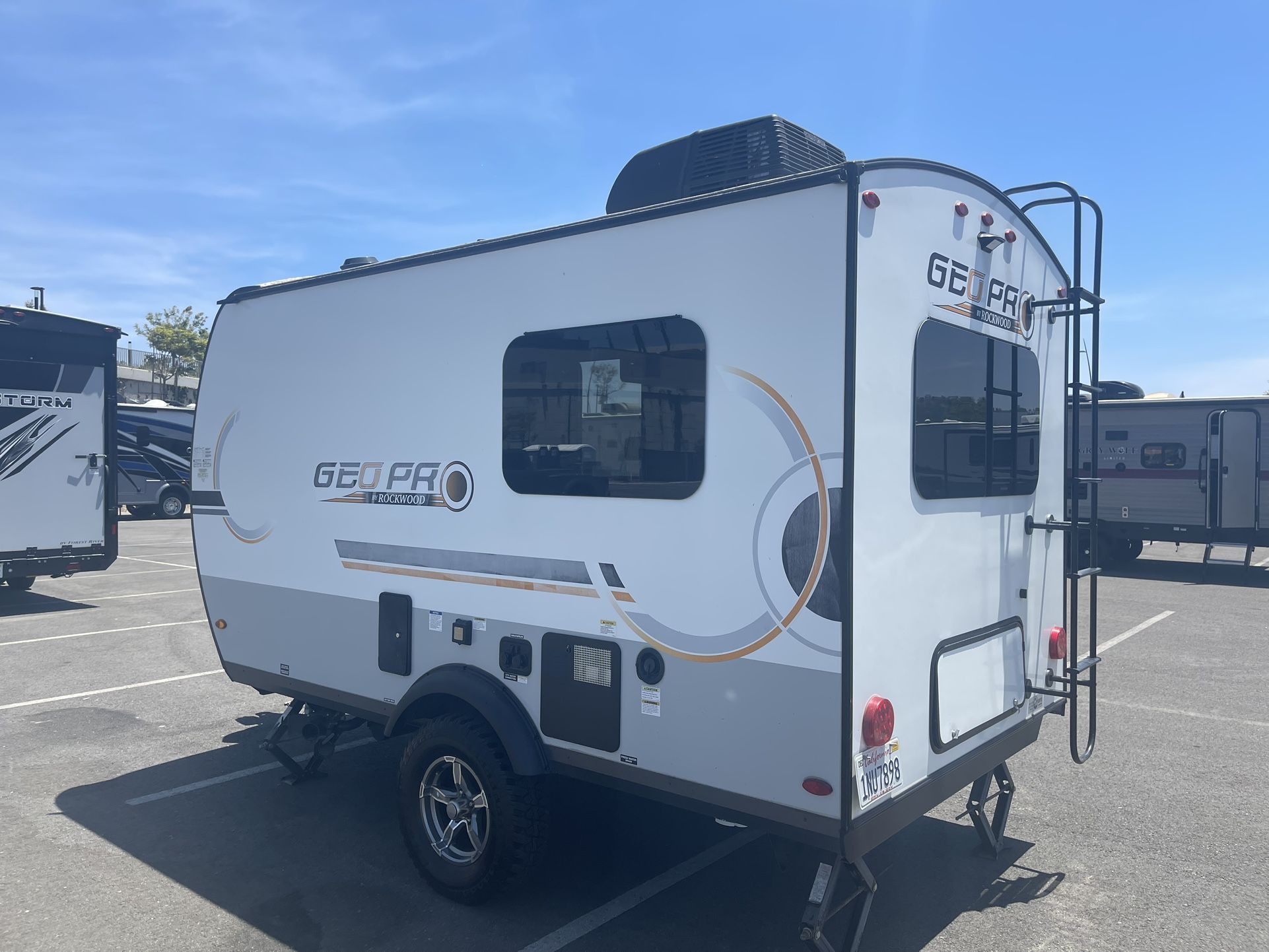 2023- Rockwood Geo Pro Floorplan: G15TB (Travel Trailer
