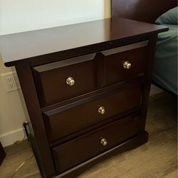 1 Bedside table