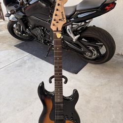 FENDER     Guitar 🎸 Squire