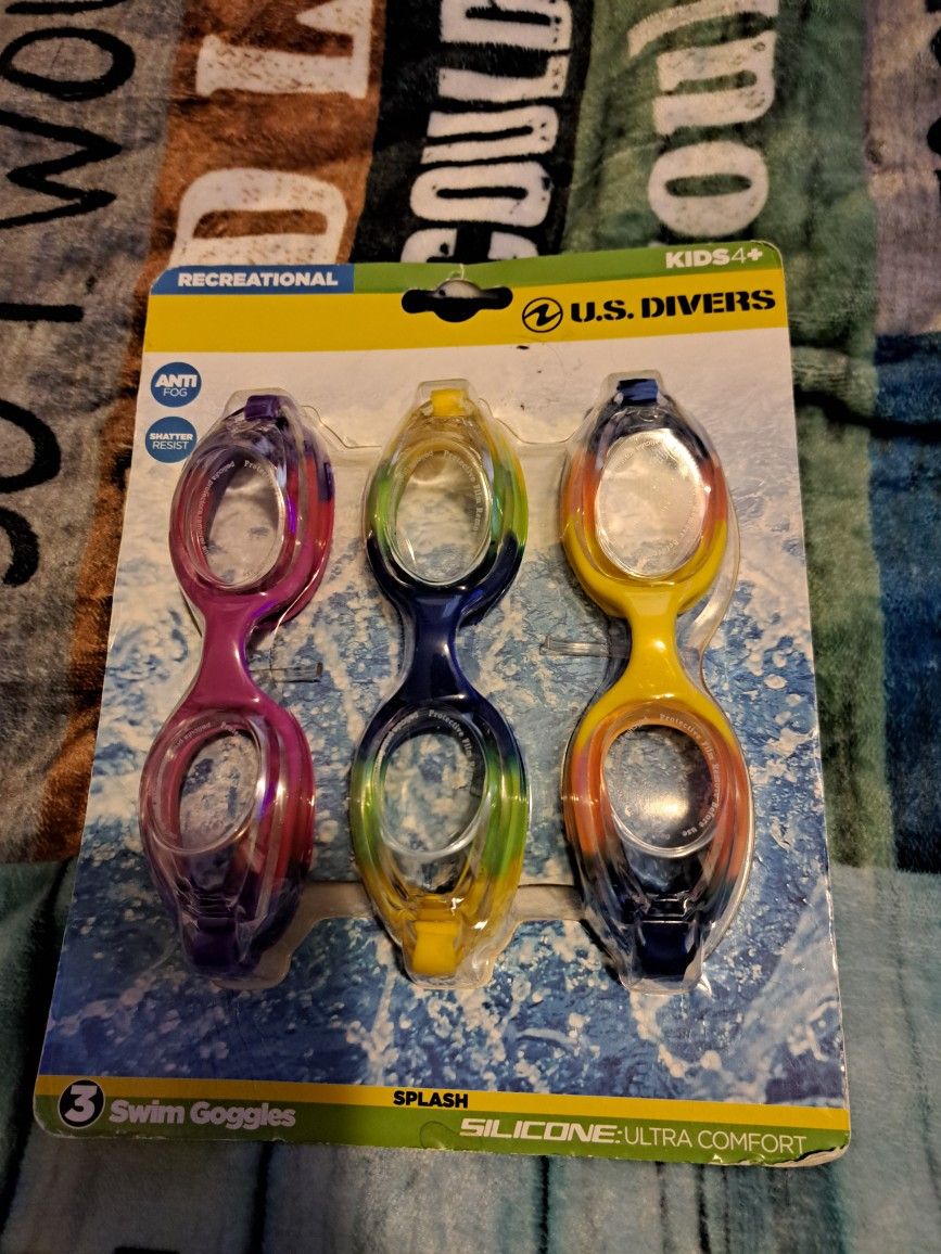US Divers kids swim Goggles silicone ultra comfort pack of 3 Brand new