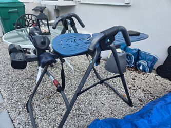 Inversion table