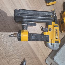 Dewalt