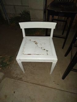 Vintage Chair Fixer Upper