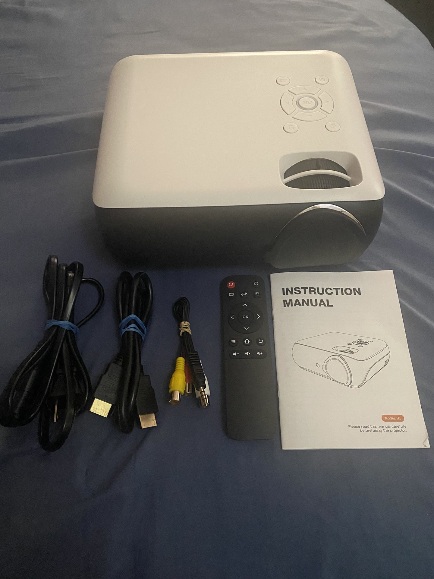 Hopvision H1 LED Projector 