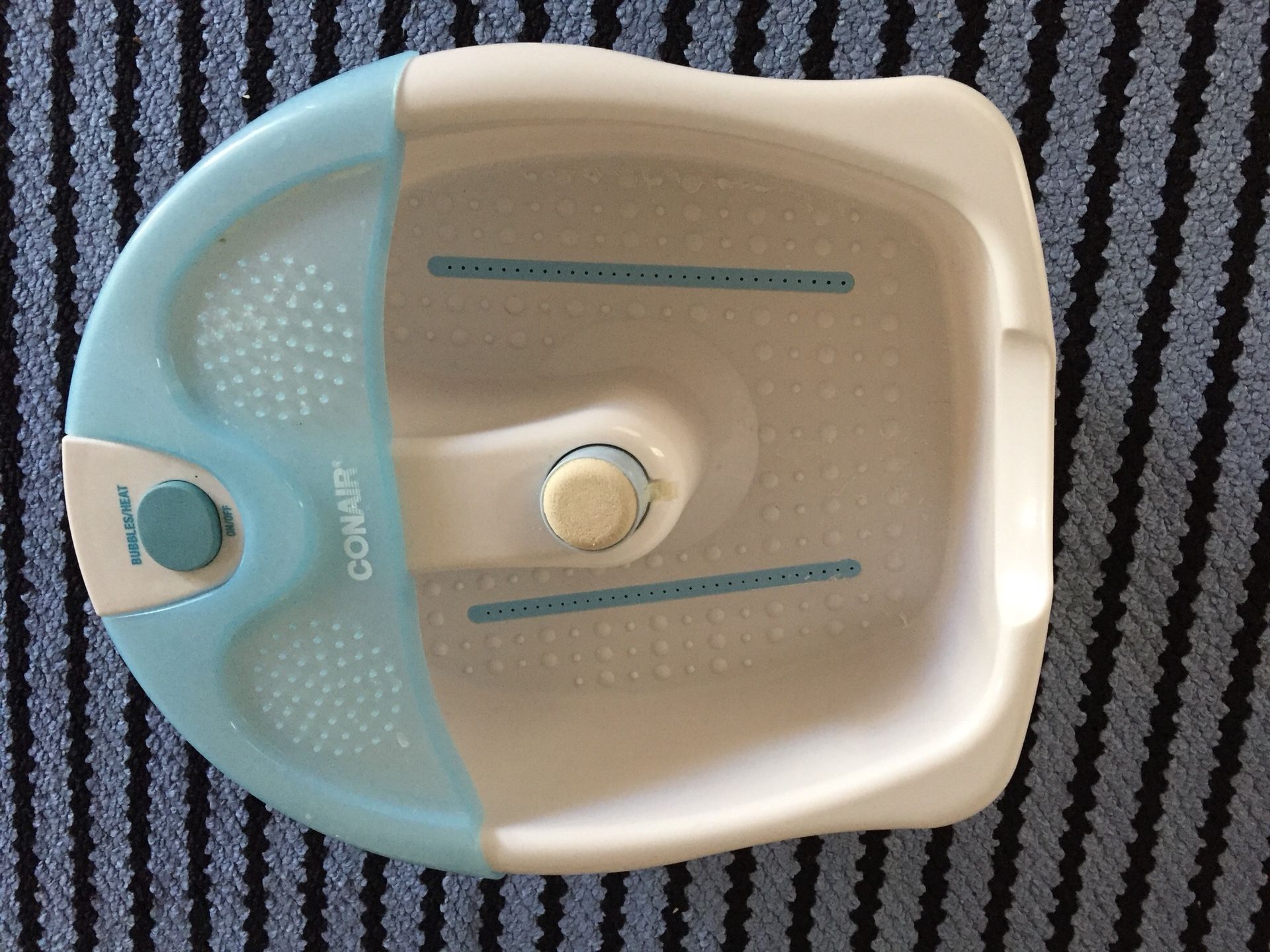 Conair foot spa with vibration and heat