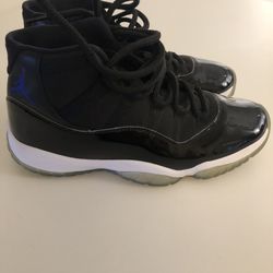 Jordan 11 Space Jam Edition