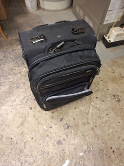 Samsonite Carry on Suitcase