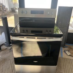 5.3 Cu. Ft. Whirlpool® Electric 5-in-1 Air Fry Oven