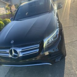 2019 Mercedes-Benz GLC 300