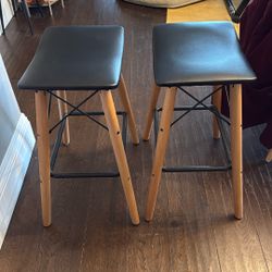 2 New Stools