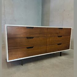 Mid century modern 6 drawer dresser