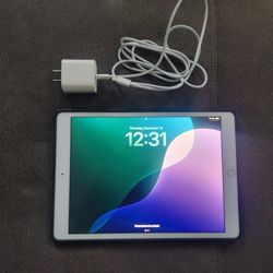 Apple iPad 7th Gen - WiFi