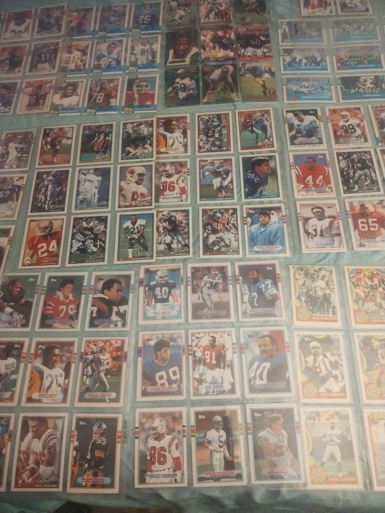 Football Cards 243 Cards Some Rookies