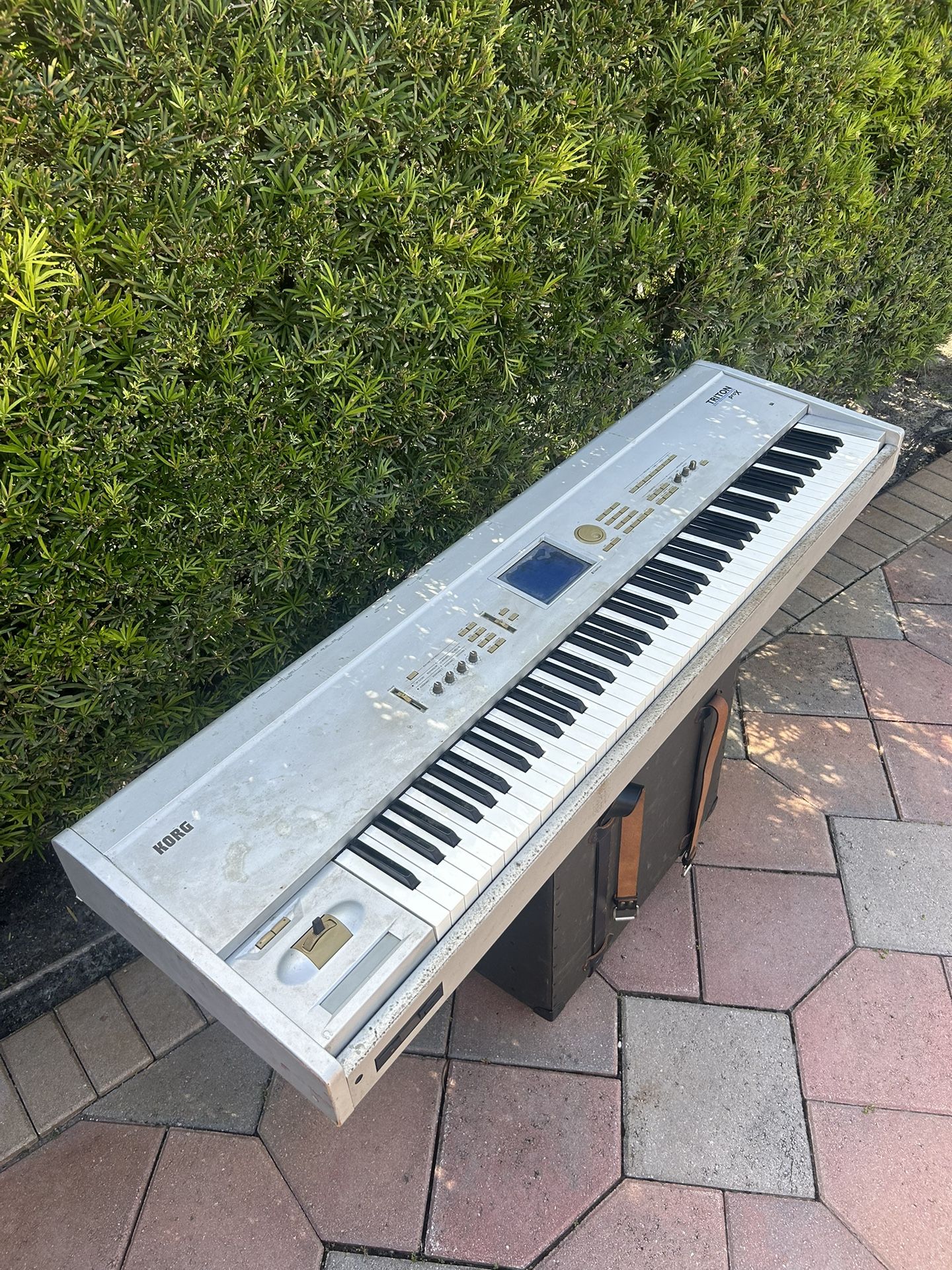 Korg Triton Pro X 88-Key