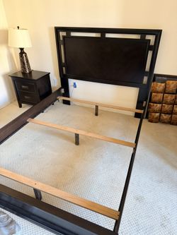 Matching Queen Bed Frames With Headboards 