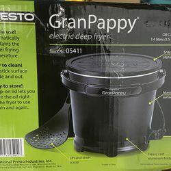 PRESTO 05411 GranPappy Electric Deep Fryer, Black 