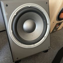 JBL E250P SUBWOOFER 