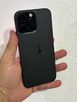 iPhone 16 pro max 256gb black color unlocked for all carrier screen was refurbished with original screen