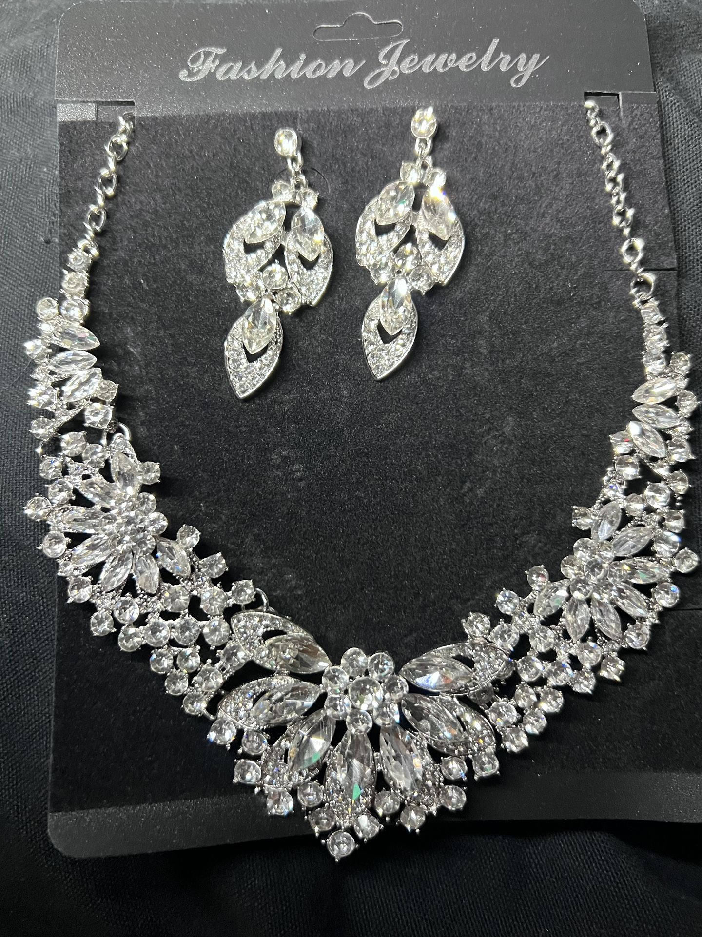 Silver Party Necklace 