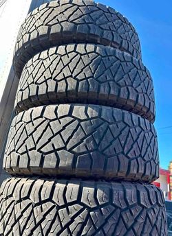 35 x12.50/18 Nitto Tires Con 80% de Vida Las 4