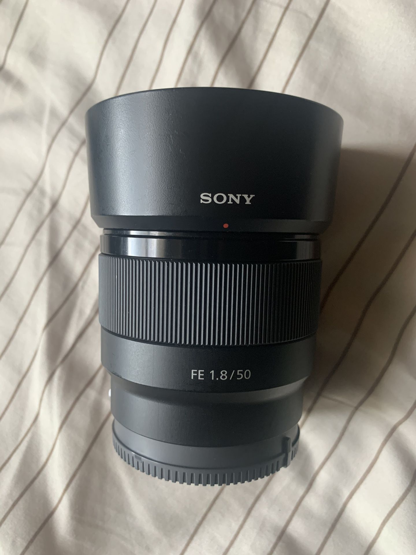 Sony FE 1.8 / 50mm lens great condition