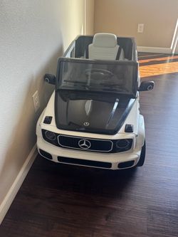 Toy car