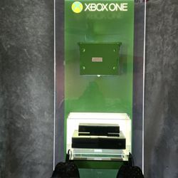 XBOX ONE  Display Kiosk