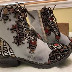 TMA EYES Geometric-Contrast Patchwork Leather Combat Women Boot Size 9.5
