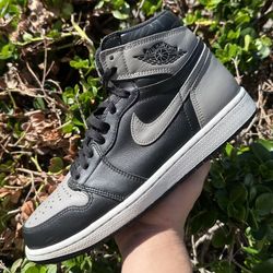 Jordan Retro 1 Shadow