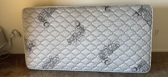 Twin size organic cotton mattress