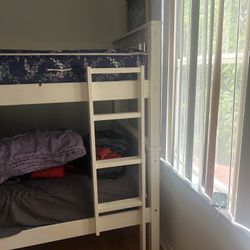 Twin Bunk Bed 