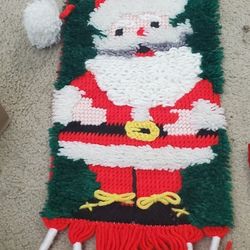 SANTA 🎅 CHRISTMAS LATCH HOOK WALL HANGING VINTAGE 