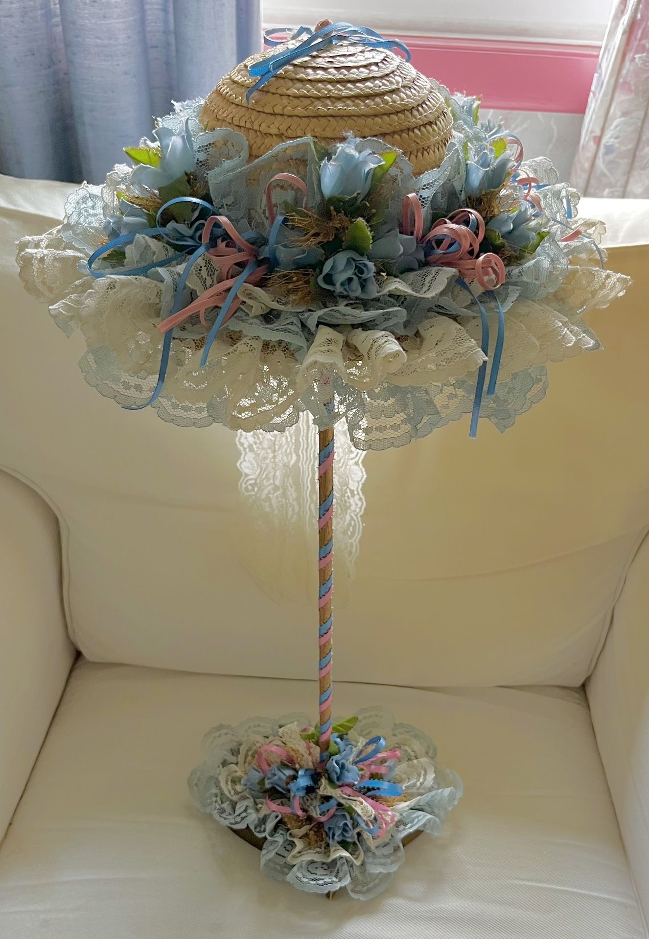 Decorative Floral Hat And Stand Decoration